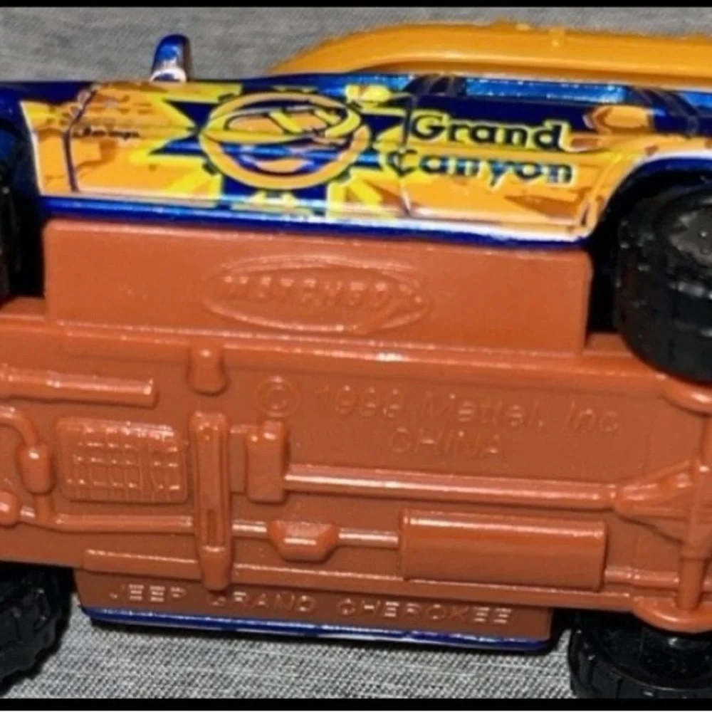 Lot Of 3 Matchbox Car Toy Chevy K-1500, Mud Splash Jeep Liberty, Grand Cherokee